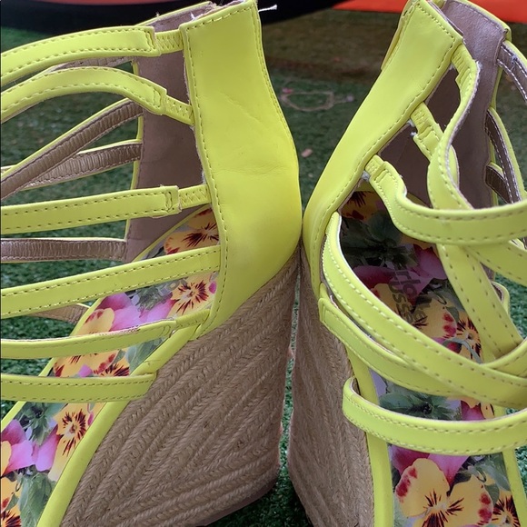 Charlotte Russe Neon Yellow Sandals - Picture 5 of 6